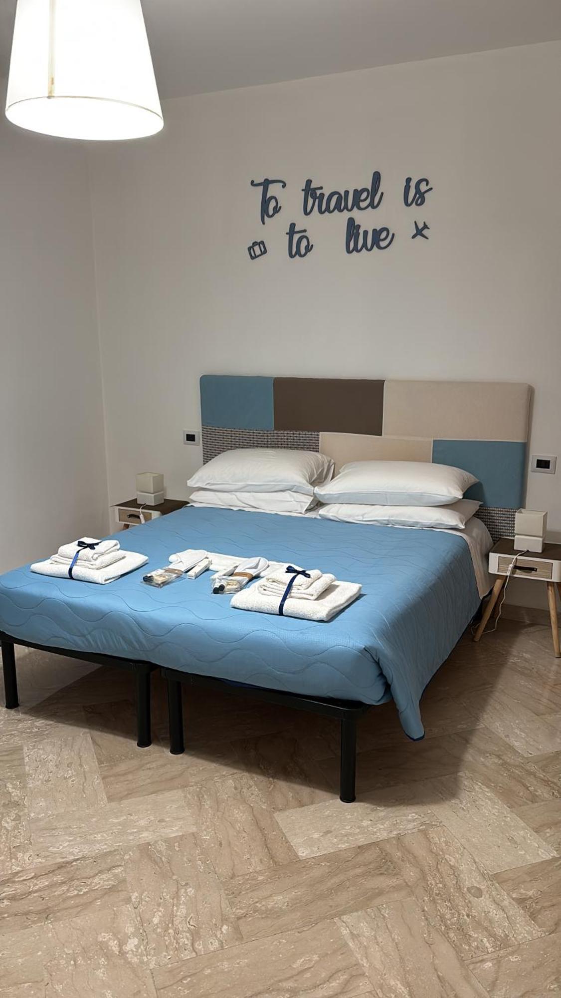 Ginevra Rooms Bari Buitenkant foto